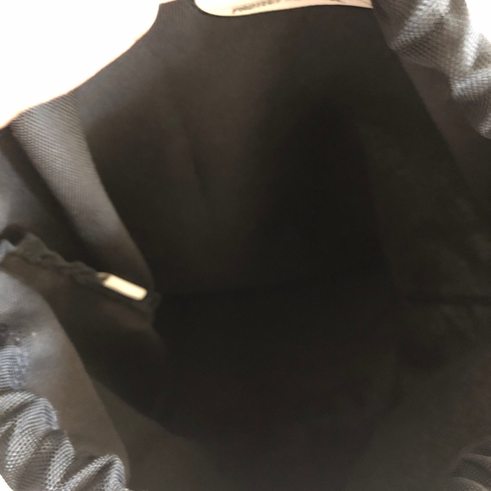 Under Armour Drawstring Lightweight Football Back… - image 6